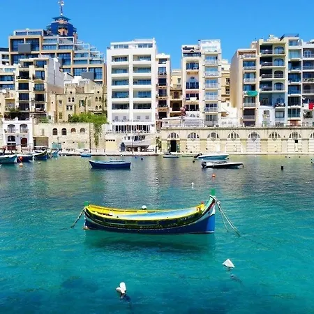 Appartamento Modern Maisonette In A Location San Ġwann
