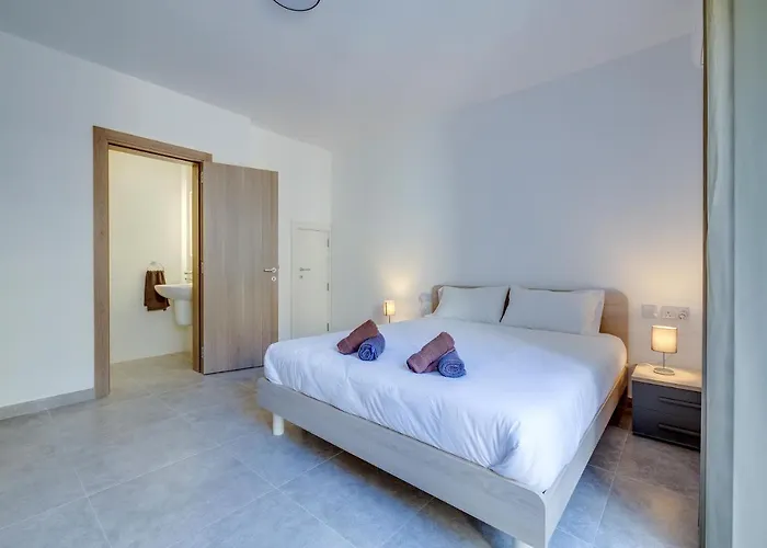 Modern Maisonette In A Location